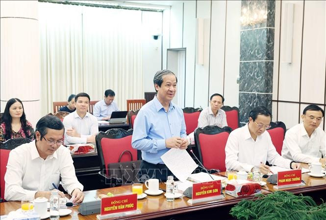 Bộ trưởng Bộ GD&ĐT Nguyễn Kim Sơn phát biểu - Ảnh: TTXVN. nghiquyet71-2.jpg