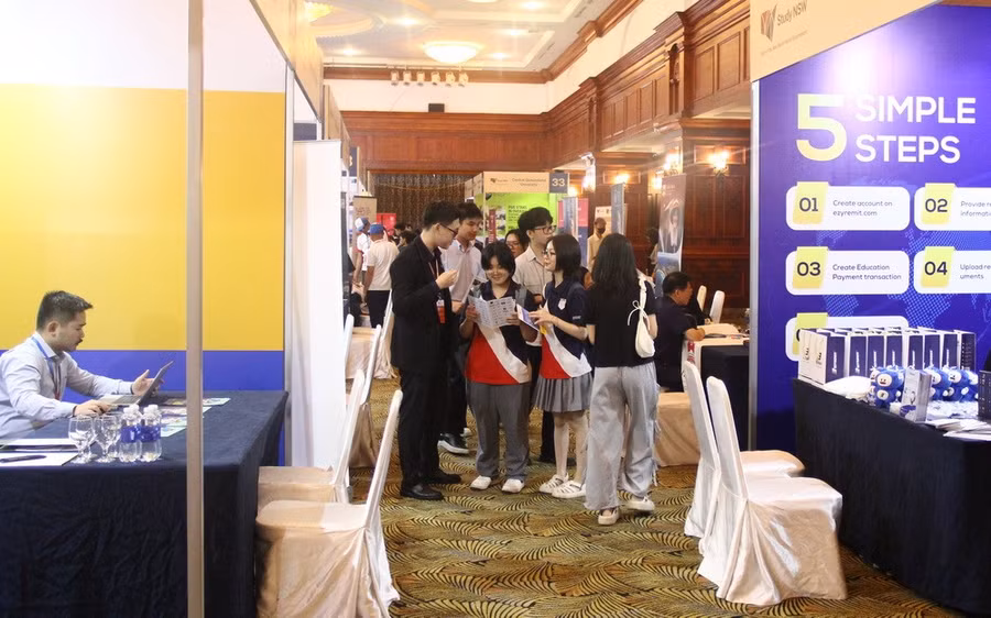 trienlamduhoc (3).JPG