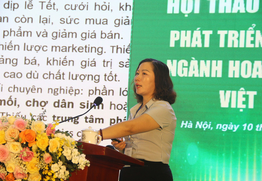 Bà Dương Thị Ngà. hoacaycanh-3.jpg