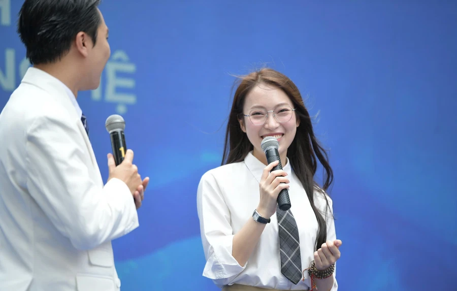MC Khánh Vy và những chia sẻ thú vị trong Ngày hội tuyển sinh khối các ngành Khoa học và Công nghệ.