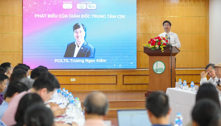 PGS.TS Trương Ngọc Kiểm, Giám đốc Trung tâm Chuyển giao Tri thức và Hỗ trợ khởi nghiệp phát biểu tại chương trình.