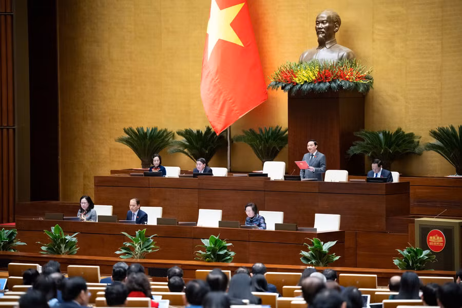 Toàn cảnh phiên họp.