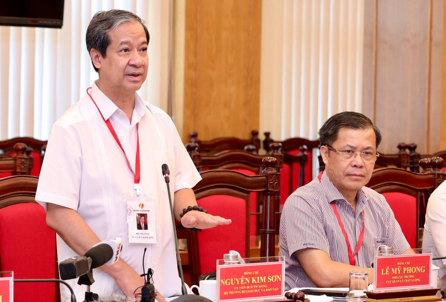 Bộ trưởng Nguyễn Kim Sơn phát biểu tại buổi làm việc. kiemtrathi-2.jpg