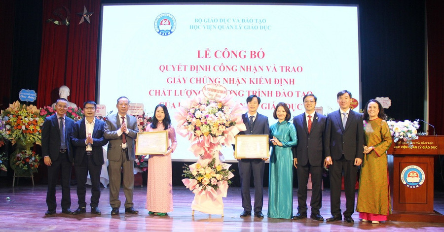 Công nhận đạt chuẩn chất lượng cho chương trình thạc sĩ Quản lý giáo dục và cử nhân Tâm lý học Giáo dục của Học viện Quản lý giáo dục.