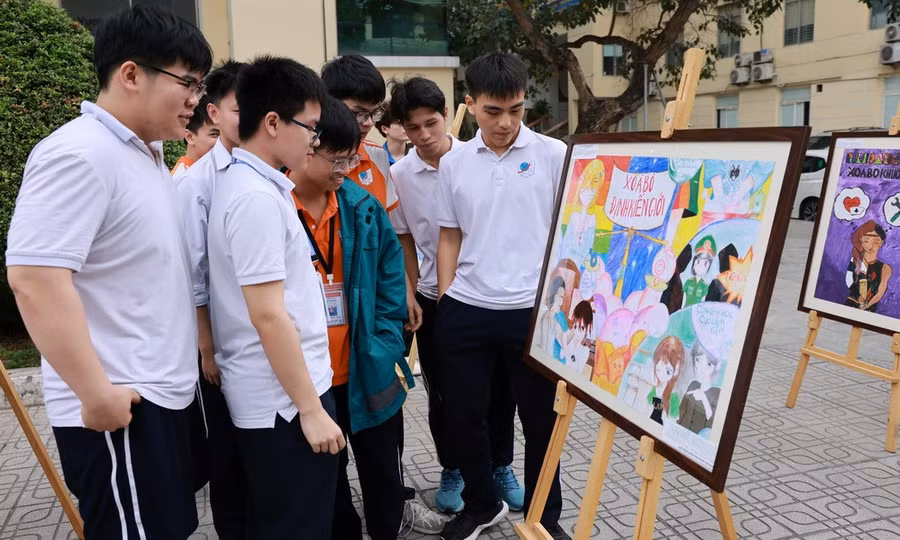 Thúc đẩy sự hòa nhập và bình đẳng giới tại trường học và cộng đồng.