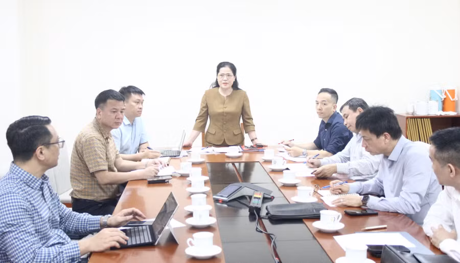 Thứ trưởng Bộ GD&ĐT Nguyễn Thị Kim Chi chủ trì phiên họp thứ nhất của Tiểu ban Tuyên truyền Đại hội Đảng các cấp, tiến tới Đại hội đại biểu Đảng bộ Bộ GD&ĐT nhiệm kỳ 2025 – 2030 họp.