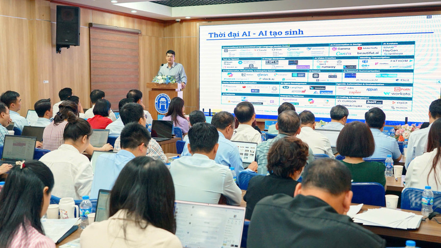 TS Lê Đức Trọng – Khoa công nghệ thông tin, Trường ĐH Công nghệ (ĐH Quốc gia Hà Nội) chia sẻ tại hội thảo. liemchinhhocthuatjpg1jpg1.jpg