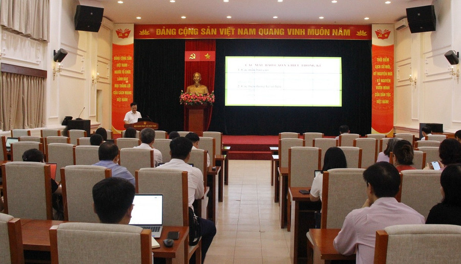 Toàn cảnh buổi tập huấn. img-3856.jpg
