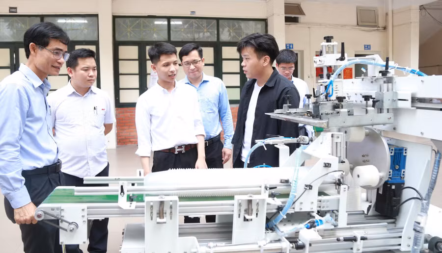 Trường ĐH Giao thông vận tải ứng dụng công nghệ vào quá trình đào tạo.