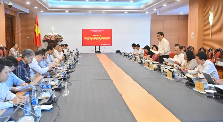 Toàn cảnh tọa đàm.