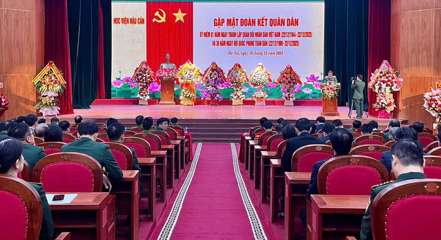 Toàn cảnh buổi gặp mặt.