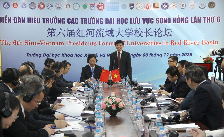 Diễn đàn trở thành cơ chế hợp tác bền vững giữa các cơ sở giáo dục Việt Nam và Trung Quốc. img-5552.jpg