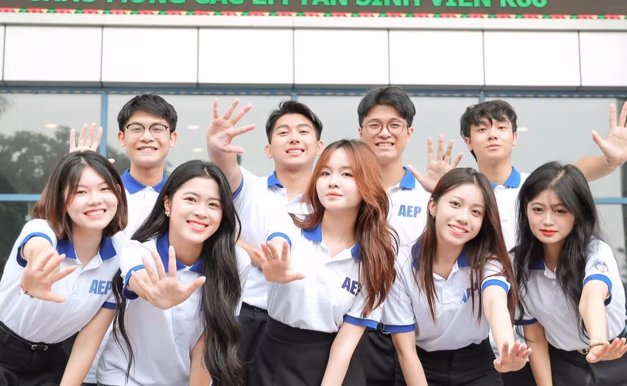 Sinh viên Đại học Kinh tế Quốc dân.