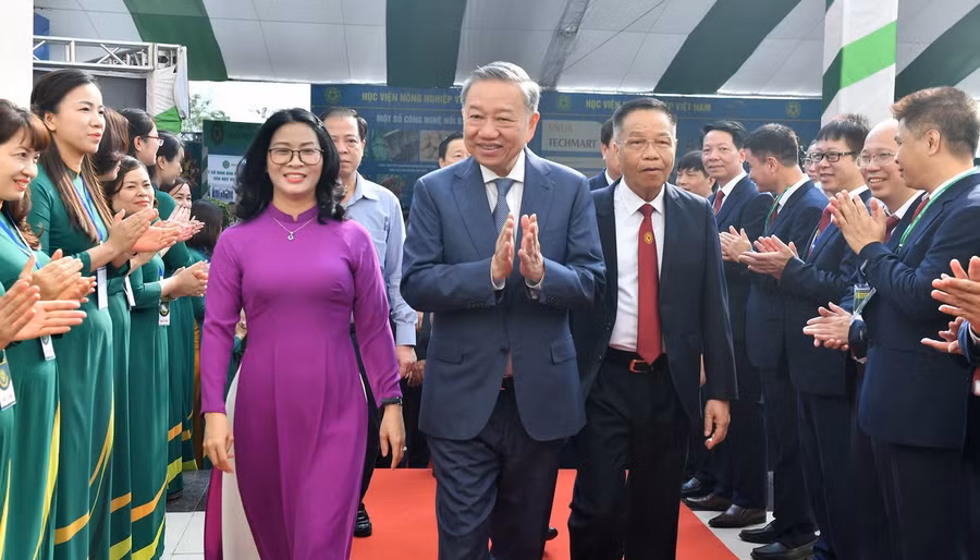 Tổng Bí thư, Chủ tịch nước Tô Lâm dự khai giảng năm học 2024 – 2025 của Học viện Nông nghiệp Việt Nam.