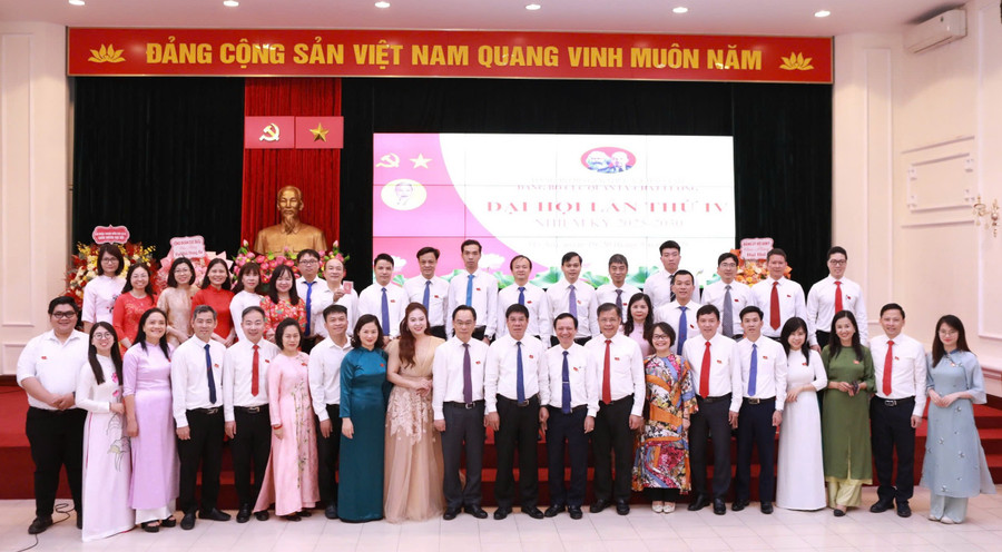 Đại hội lần thứ IV, nhiệm kỳ 2020 - 2025 của Đảng bộ Cục Quản lý chất lượng (Bộ GD&ĐT) thành công tốt đẹp. quanlychatluongjpg2.jpg