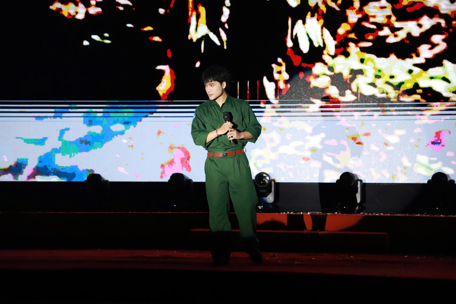 tainangjpg3.jpg