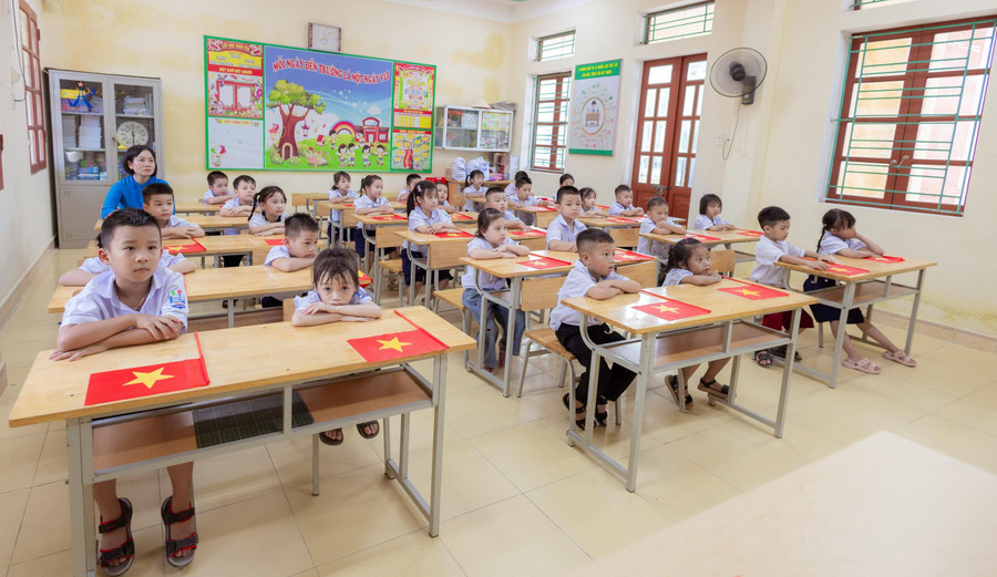 Việt Nam đang chuyển sang giảng dạy bằng tiếng Anh, một hành trình đầy thách thức nhưng cũng mở ra nhiều cơ hội, đòi hỏi chiến lược quốc gia rõ ràng về đào tạo và hỗ trợ giáo viên. Ảnh: Pexels.