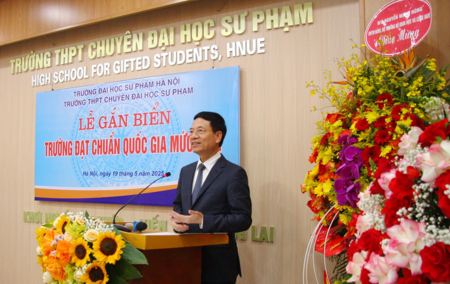 Bộ trưởng Khoa học và Công nghệ Nguyễn Mạnh Hùng phát biểu tại chương trình. botruongnguyenmanhhung.jpg