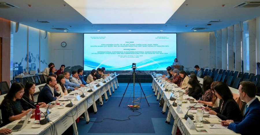 Toàn cảnh Tọa đàm.