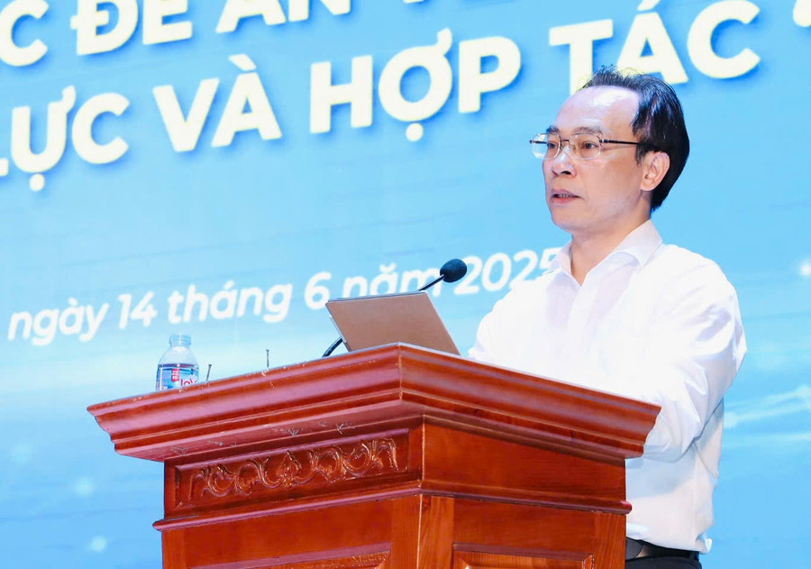 Thứ trưởng Bộ GD&ĐT Hoàng Minh Sơn phát biểu kết luận hội nghị. thutruonghoangminhson.jpg