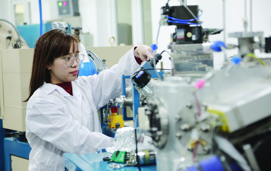 Hoạt động nghiên cứu khoa học của Đại học Quốc gia Hà Nội. vnu-lab-1.jpg