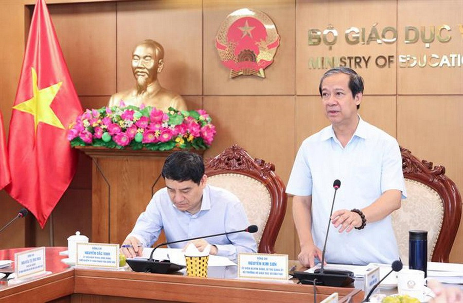 Bộ trưởng Nguyễn Kim Sơn phát biểu tại buổi làm việc. img5796.jpg