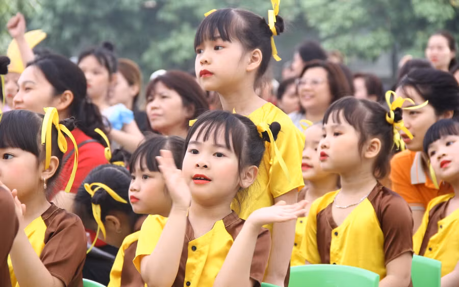 Trẻ mầm non quận Tây Hồ (Hà Nội).