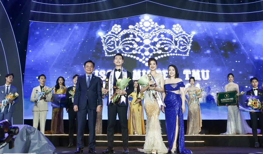 Thời điểm Trần Minh Thu đăng quang Hoa khôi Trường ĐH Thương mại năm 2024.