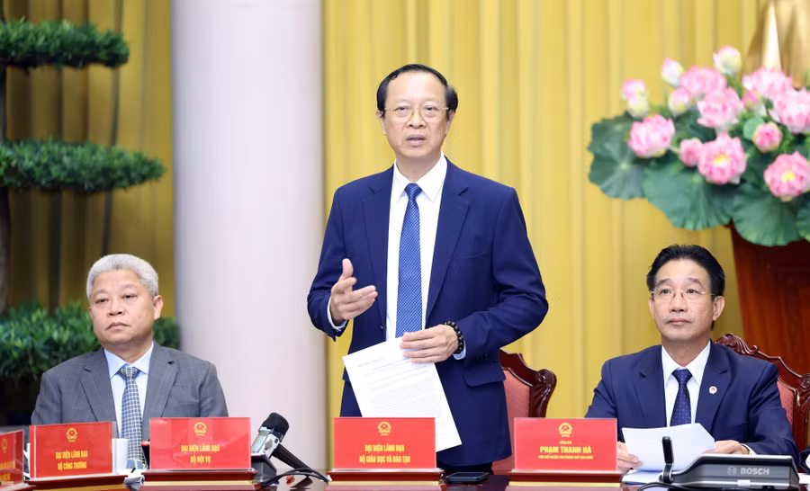 Thứ trưởng Phạm Ngọc Thưởng phát biểu tại buổi họp báo - Ảnh: VGP.