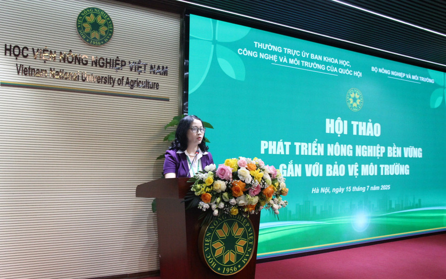 GS.TS Nguyễn Thị Lan - Giám đốc Học viện Nông nghiệp Việt Nam: Cần nhiều lực lượng lao động có trình độ cao trong lĩnh vực nông nghiệp. img-1522.jpg