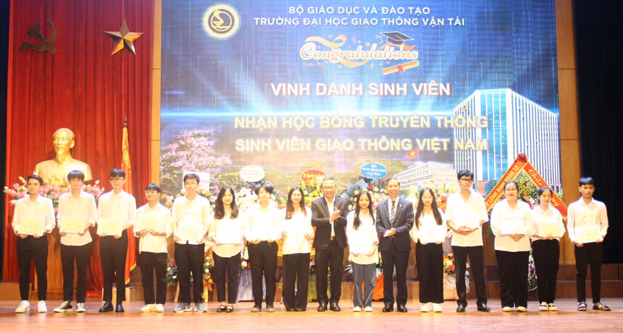 giaothongvantai (3).JPG