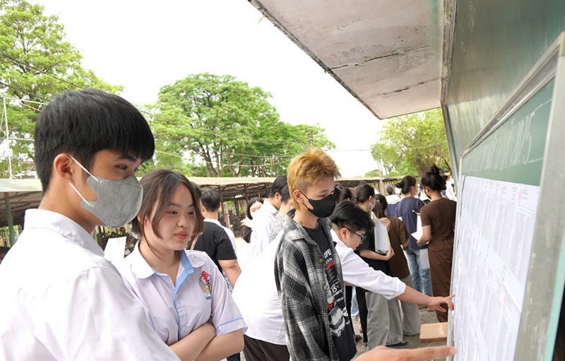 Thí sinh dự thi ở Hà Nam. thitotnghiep.jpg