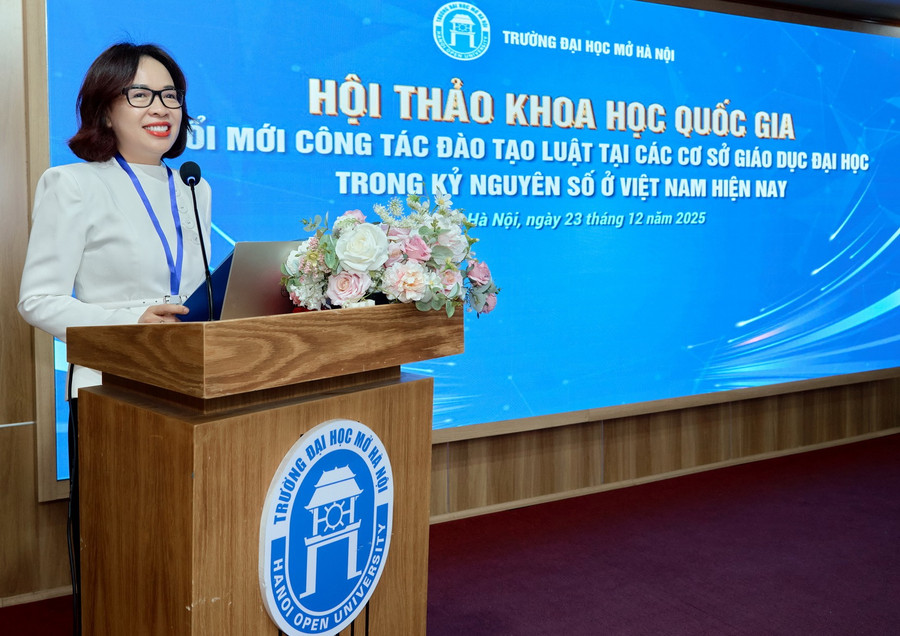 1-pgsts-nguyen-thi-nhung-hieu-truong-truong-dai-hoc-mo-ha-noi.jpg