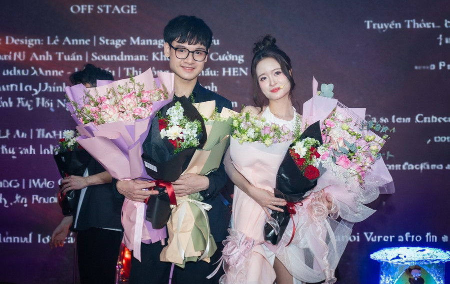 Thế Phúc chinh phục hội đồng tuyển sinh nhờ portfolio ấn tượng. 