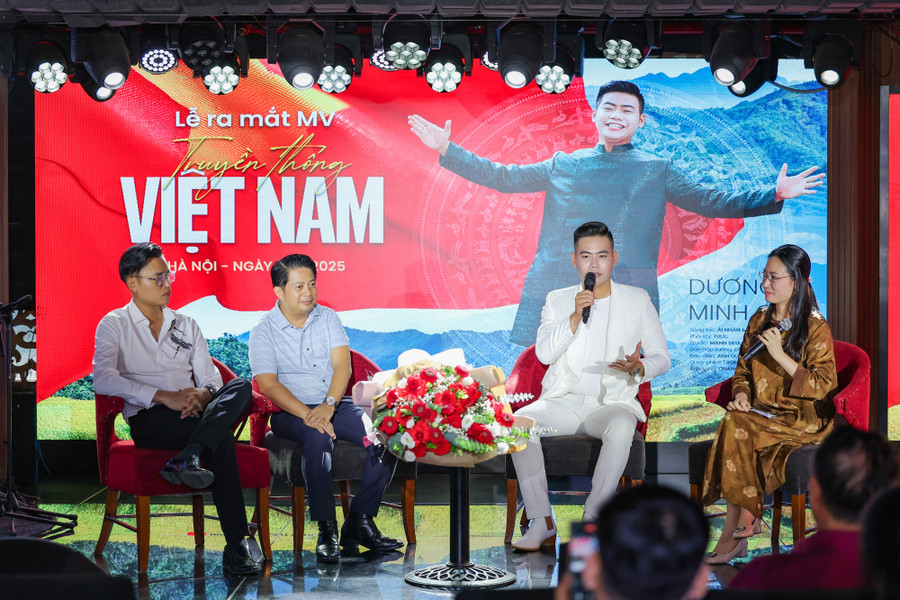 Ca sĩ Dương Minh Quý chia sẻ tại buổi ra mắt MV. casiminhquy-3.jpg
