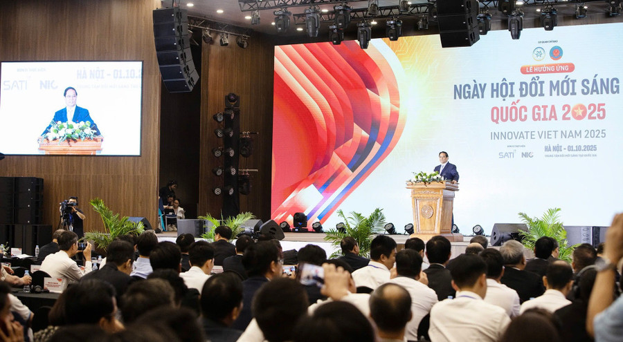 Thủ tướng gửi thông điệp '3 tiên phong' đến thế hệ trẻ, học sinh, sinh viên.