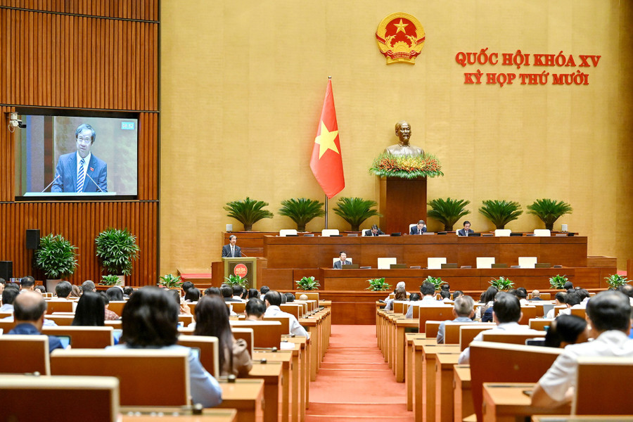 Toàn cảnh Phiên làm việc sáng 22/10. chi-6346.jpg