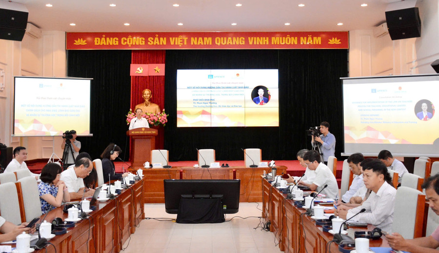 Toàn cảnh hội thảo. luatnhagiaojpg1.jpg