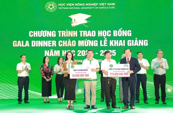  Các doanh nghiệp, nhà tài trợ cấp học bổng cho sinh viên Học viện.