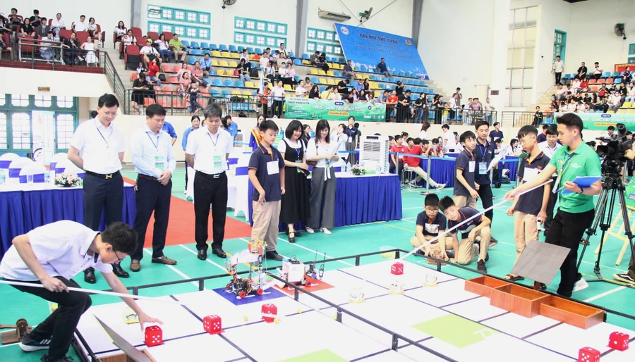 Khơi dậy đam mê công nghệ cho học sinh, sinh viên từ Cuộc thi sáng tạo Robot