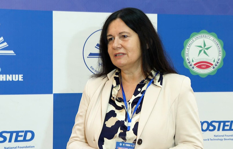 GS.TS Gabriele Schrüfer, Đại học Bayreuth (CHLB Đức). Ảnh: Đức Thiện. ai.jpg