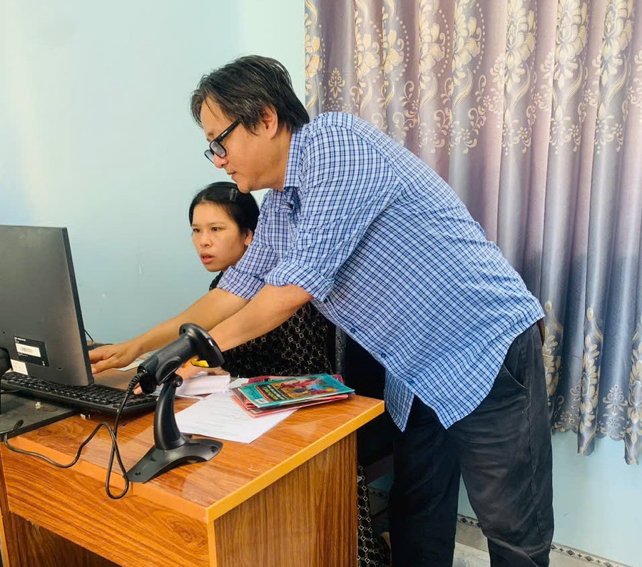 Thư viện tỉnh Gia Lai hỗ trợ Trường Mầm non Tây Vinh số hóa tài liệu, sách báo. thuviensojpg1.jpg