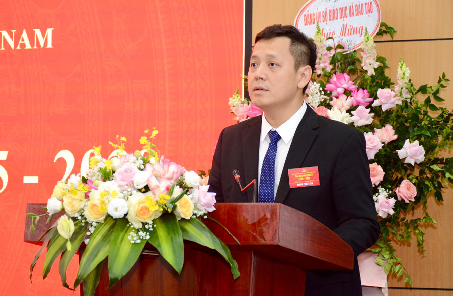 GS.TS Lê Anh Vinh – Viện trưởng Viện Khoa học Giáo dục Việt Nam phát biểu khai mạc Đại hội. vienkhoahocgiaoduc-2.jpg