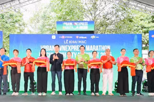 Giải chạy VPBank VnExpress Marathon Ho Chi Minh City Midnight chính thức khai mạc trưa 21/2