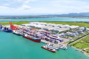 Cảng quốc tế Chu Lai - cửa ngõ trung chuyển hàng hoá quốc tế tại miền Trung