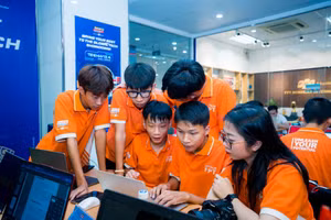 Chương trình 'du học tại gia', 3 năm nhận song bằng quốc tế - FPT Aptech nói gì?