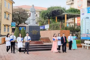 Đón nhận thế hệ bác sĩ tương lai với công tác tuyển sinh ngành Y Khoa tại Đại học Y Dược Thái Nguyên