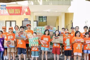  Nghỉ hè, dạy trẻ cách cho đi và trân trọng những gì đang có