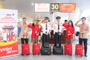 Vietjet chào mừng chuyến bay đầu tiên giữa Kuala Lumpur và Hà Nội