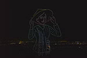 Bầu trời đêm Thành phố Thiên niên kỷ rực sáng màn trình diễn của 1.000 drone